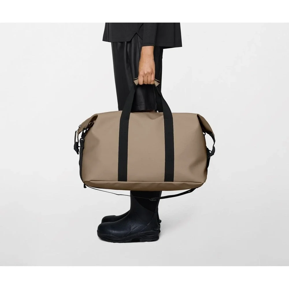 Rains Hilo Weekend Bag Sand Waterproof Duffle Travel Overnight Bag Unisex NEW